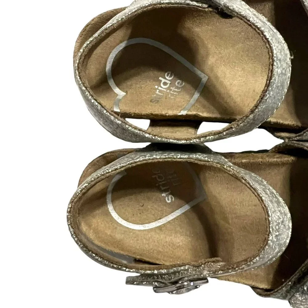 Stride Rite Sz 8.5 Silver Sparkle Zuly Buckle Sandals